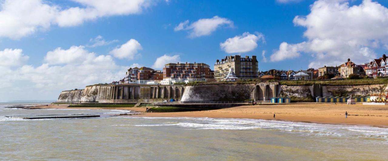 Picturesque Seaside Cottage Next To Viking Bay - Broadstairs Exterior photo